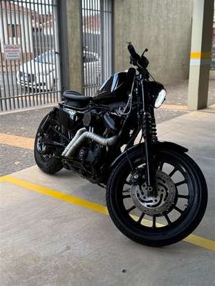 HARLEY-DAVIDSON-SPORTSTER XL 883 R-2009