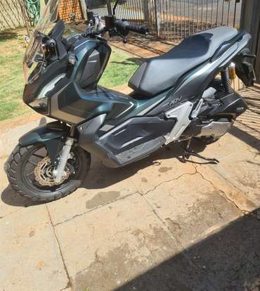 HONDA-ADV-2023