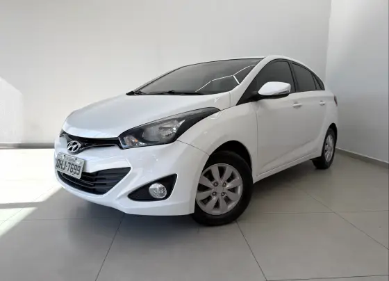 HYUNDAI HB20S 1.6 COMFORT PLUS 16V FLEX 4P AUTOMÁTICO