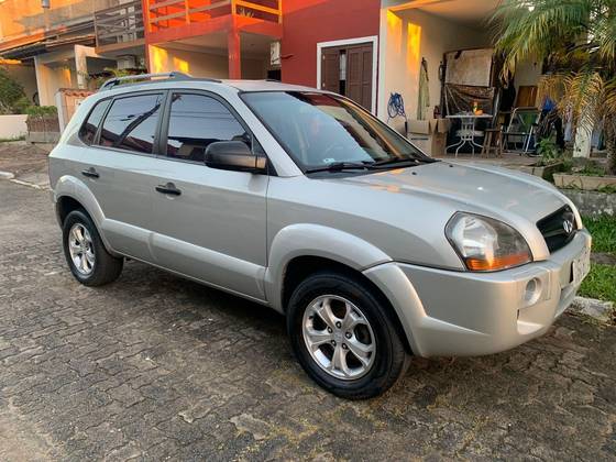 HYUNDAI TUCSON 2.0 MPFI GL 16V 142CV 2WD GASOLINA 4P MANUAL