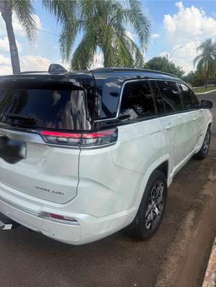 JEEP-COMMANDER-2024