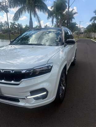 JEEP-COMMANDER-2024