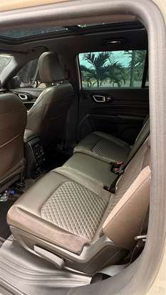 JEEP-COMMANDER-2.0 TD380 TURBO DIESEL OVERLAND AT9 JEEP-COMMANDER-2021