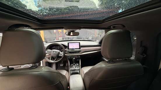 JEEP-COMMANDER-2021