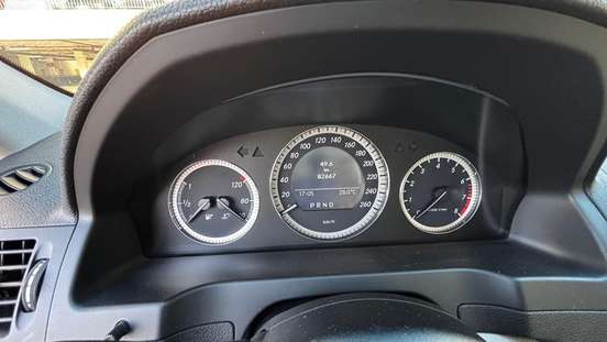 MERCEDES-BENZ-C 180-2010