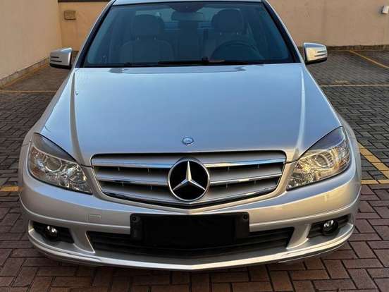 MERCEDES-BENZ-C 180-1.8 CGI CLASSIC 16V TURBO GASOLINA 4P AUTOMÁTICO MERCEDES-BENZ-C 180-2010