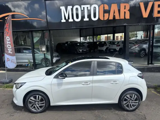 PEUGEOT 208 1.6 16V FLEX GRIFFE AT6 PEUGEOT 208 1.6 16V FLEX GRIFFE AT6