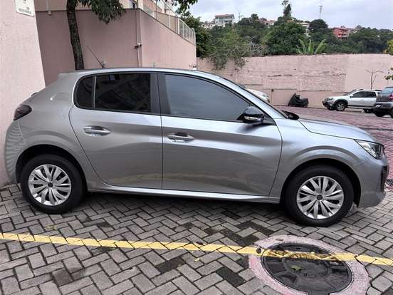 PEUGEOT-208-2025