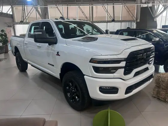 RAM 3500 6.7 I6 TURBO DIESEL LARAMIE NIGHT EDITION CD 4X4  AUTOMÁTICO