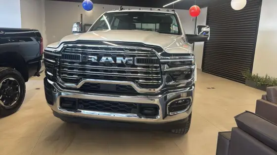 RAM 3500 6.7 I6 TURBO DIESEL LIMITED LONGHORN CD 4X4  AUTOMÁTICO