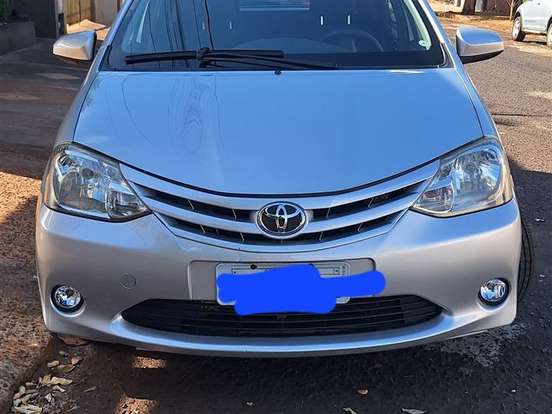 TOYOTA-ETIOS-1.5 XS 16V FLEX 4P MANUAL TOYOTA-ETIOS-2014