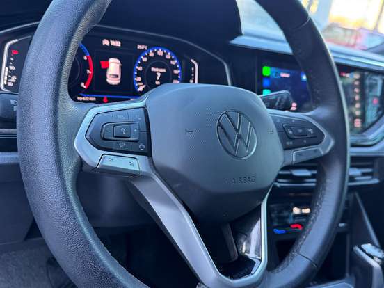 VOLKSWAGEN-NIVUS-1.0 200 TSI TOTAL FLEX HIGHLINE AUTOMÁTICO VOLKSWAGEN-NIVUS-2023