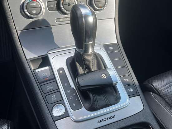 VOLKSWAGEN-PASSAT-3.6 CC R-LINE 24V GASOLINA 4P TIPTRONIC VOLKSWAGEN-PASSAT-2014
