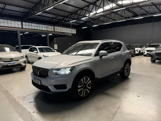 VOLVO XC40 1.5 T5 RECHARGE MOMENTUM GEARTRONIC VOLVO XC40 1.5 T5 RECHARGE MOMENTUM GEARTRONIC
