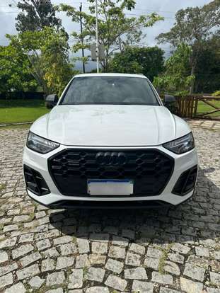 AUDI-Q5-2023