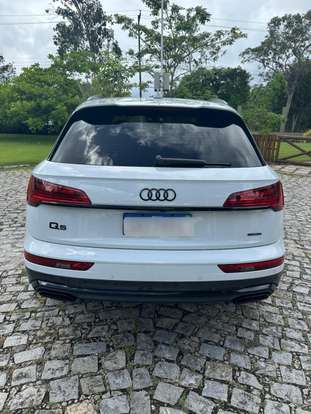 AUDI-Q5-2023