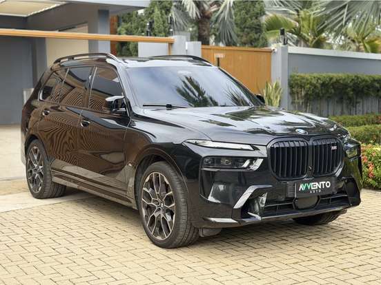 BMW-X7-4.4 V8 GASOLINA M60i STEPTRONIC BMW-X7-2024
