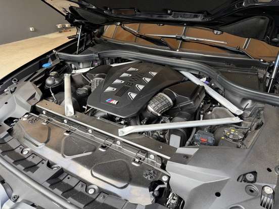 BMW-X7-4.4 V8 GASOLINA M60i STEPTRONIC BMW-X7-2024
