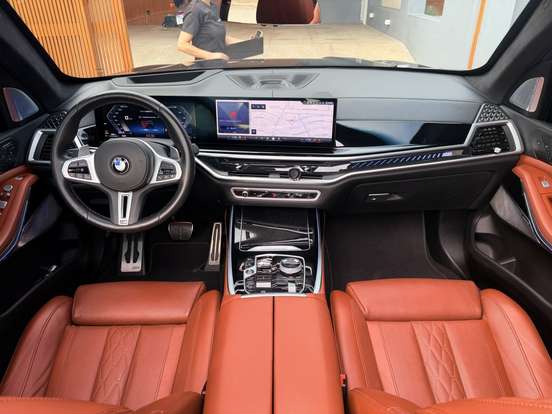 BMW-X7-4.4 V8 GASOLINA M60i STEPTRONIC BMW-X7-2024