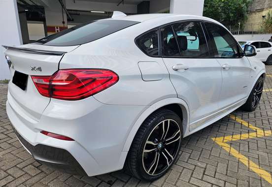BMW-X4-2015
