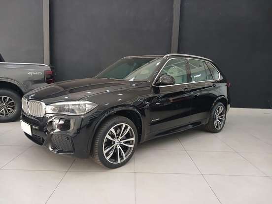 BMW-X5-4.4 V8 TURBO GASOLINA XDRIVE50I AUTOMÁTICO BMW-X5-2014