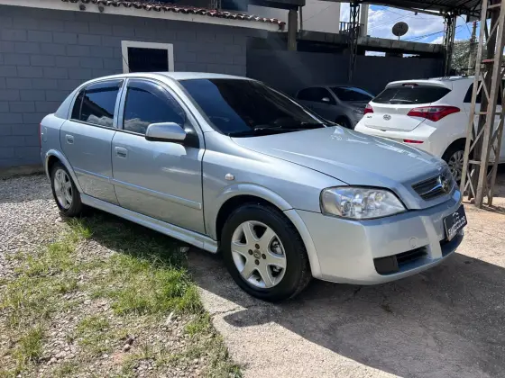CHEVROLET ASTRA 2.0 MPFI ADVANTAGE 8V FLEX 4P MANUAL