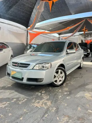 CHEVROLET ASTRA 2.0 MPFI ADVANTAGE 8V FLEX 4P MANUAL
