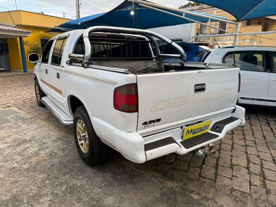 CHEVROLET-S10-2000