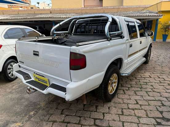 CHEVROLET-S10-2000