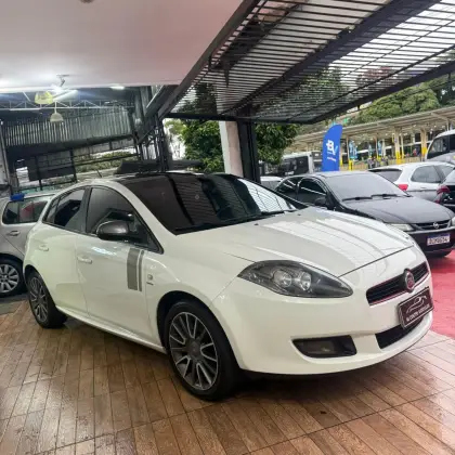 FIAT BRAVO 1.8 SPORTING 16V FLEX 4P AUTOMATIZADO FIAT BRAVO 1.8 SPORTING 16V FLEX 4P AUTOMATIZADO