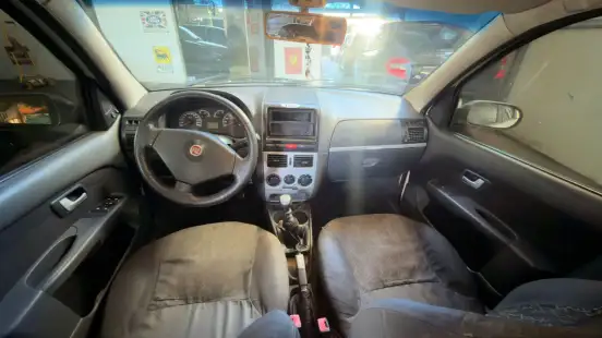 FIAT-PALIO-1.4 MPI TREKKING WEEKEND 8V FLEX 4P MANUAL FIAT-PALIO-2010