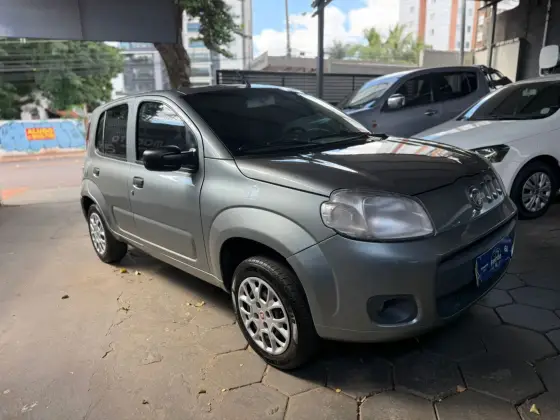 FIAT UNO 1.0 EVO VIVACE 8V FLEX 4P MANUAL FIAT UNO 1.0 EVO VIVACE 8V FLEX 4P MANUAL