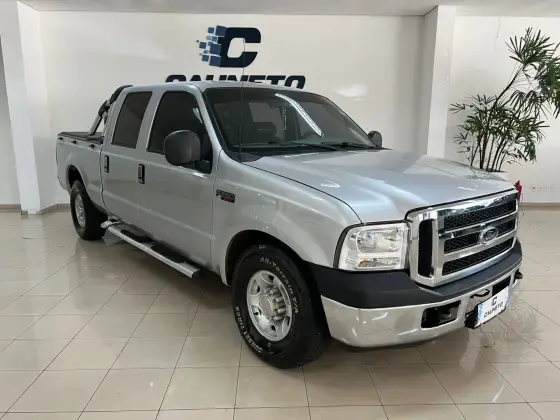 FORD F-250 4.2 XLT 4X2 CD TURBO INTERCOOLER DIESEL 4P MANUAL