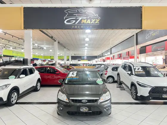 FORD FOCUS 1.6 GLX 16V FLEX 4P MANUAL