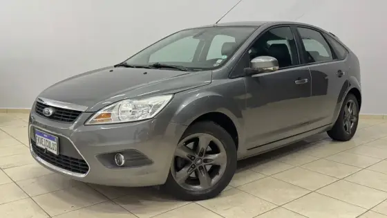 FORD FOCUS 2.0 GLX 16V FLEX 4P AUTOMÁTICO