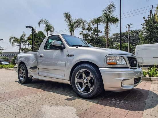 FORD-F-150-5.4 LIGHTNING 4X2 CS V8 GASOLINA 2P AUTOMÁTICO FORD-F-150-2000