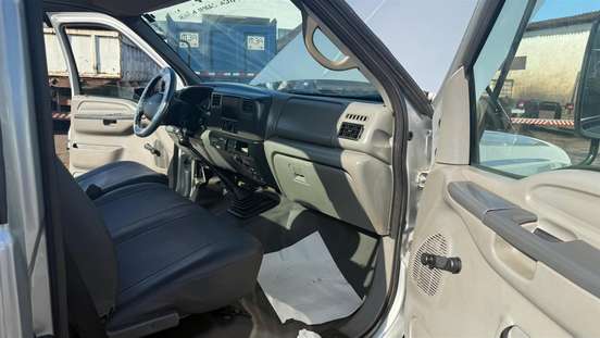 FORD-F-4000-2018