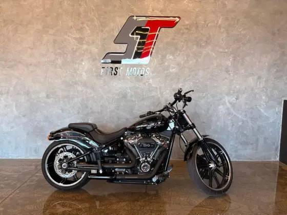 HARLEY-DAVIDSON SOFTAIL BREAKOUT 114 