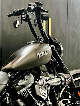 HARLEY-DAVIDSON-SOFTAIL STREET BOB-2018