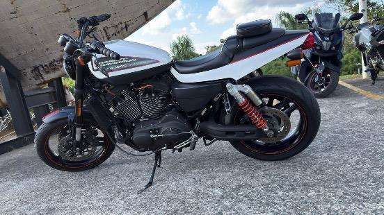 HARLEY-DAVIDSON-SPORTSTER XR 1200X-2011