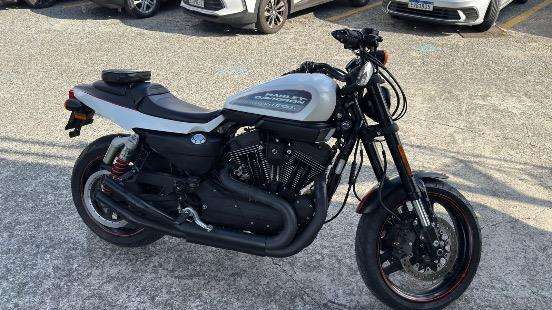 HARLEY-DAVIDSON-SPORTSTER XR 1200X-2011