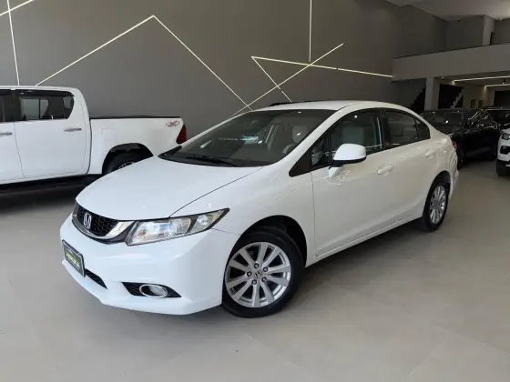 HONDA CIVIC 1.8 LXS 16V FLEX 4P AUTOMÁTICO