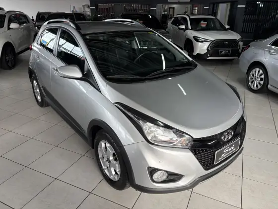 HYUNDAI HB20X 1.6 16V STYLE FLEX 4P MANUAL HYUNDAI HB20X 1.6 16V STYLE FLEX 4P MANUAL