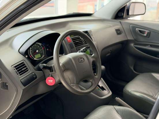 HYUNDAI-TUCSON-2.0 MPFI GLS 16V 143CV 2WD FLEX 4P AUTOMÁTICO HYUNDAI-TUCSON-2011