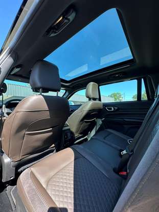 JEEP-COMMANDER-2.0 TD380 TURBO DIESEL OVERLAND AT9 JEEP-COMMANDER-2022