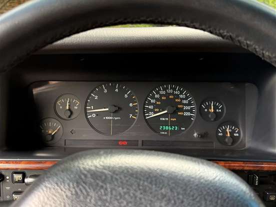 JEEP-GRAND CHEROKEE-4.0 LAREDO 4X4 6I 12V GASOLINA 4P AUTOMÁTICO JEEP-GRAND CHEROKEE-1997