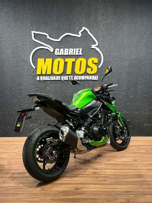 KAWASAKI-Z900-2020