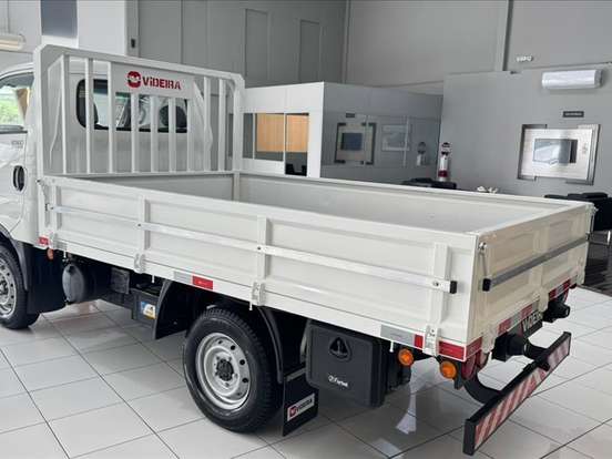 KIA-BONGO-2.5 TD DIESEL STD CS 4x4 MANUAL KIA-BONGO-2026
