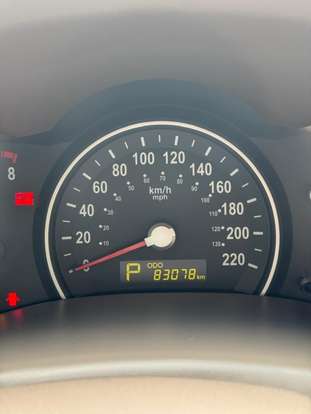 KIA-CARNIVAL-2014