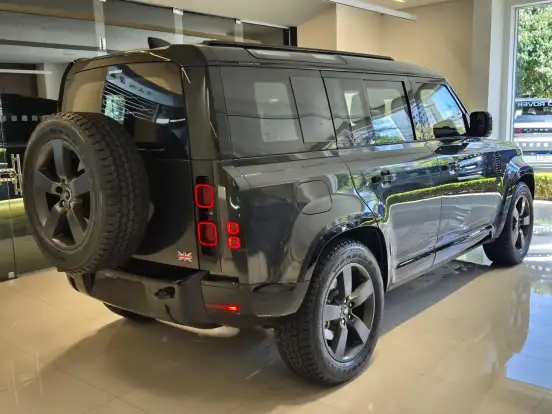 LAND ROVER-DEFENDER-2025